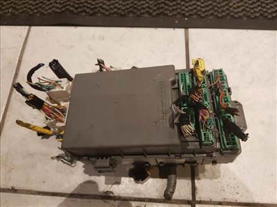 HONDA CR-V III biztosítéktábla utastér 38200SWAG43