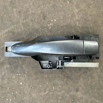 Renault Kadjar jobb hátsó külső kilincs 806060294R 806068605r