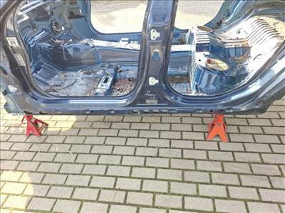 Jaguar xf (x250) bal küszöb