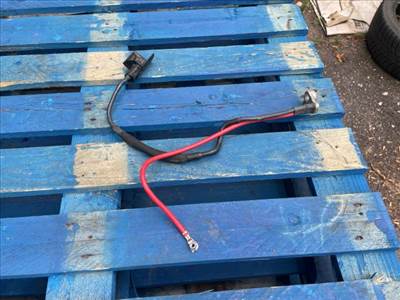 Audi Q3 (8U) AUDI Q3 (8U) Pozitív Kábel 5n0971228 1k0971920