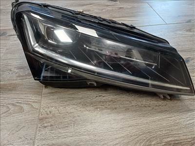 Skoda superb led lámpa  3v1941016d