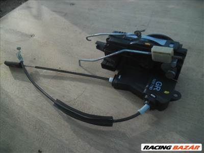 Opel Vectra C bal első ajtó zárszerkezet 13157763