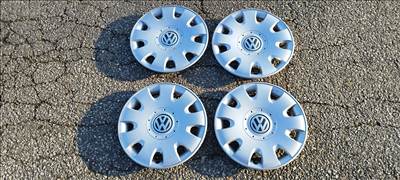 Volkswagen Golf, Touran, Passat stb gyári 15" dísztárcsa szett szép állapotban eladó! 1T0601147