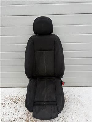 15858 opel astra j jobb első ülés   szövet fekete