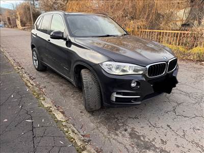 BMW X5 (F15) 30d xdrive bontott alkatrészei