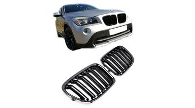 BMW E84 X1 lakkozott fekete M4 stílusú vese