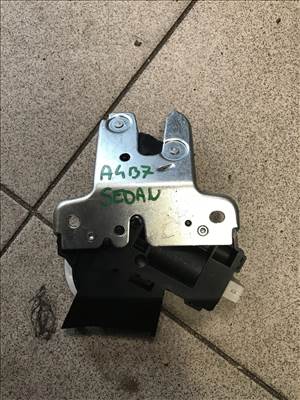 Audi A4 (B6/B7) Sedan * csomagtér zár 4f5827505d