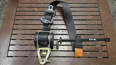 BMW 318tds compact jobb első biztonsági öv 8217376