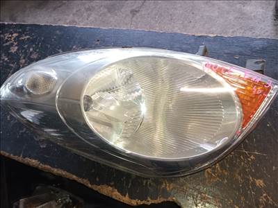 Nissan Note E11 jobb fényszóró  nissan260109u100