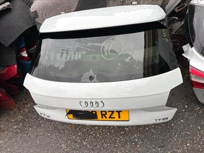Audi Q2 AUDI Q2 Csomagtérajtó (Részeivel)