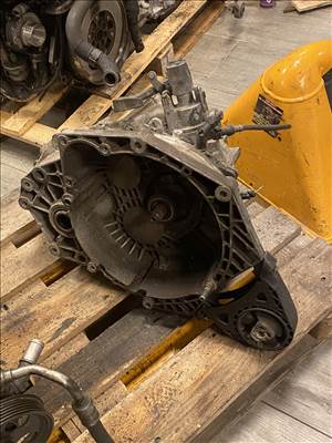 Opel Insignia A 2.0 CDTI OPEL INSIGNIA Váltó (Mechanikus) F40 55561696