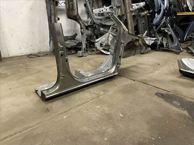 Toyota Yaris Verso Jobb első Hossznyúlvány