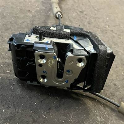 Renault Kadjar jobb hátsó zárszerkezet/ajtózár 6 pólusú csati 