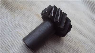 Lada zsiguli új olajszivattyú meghajtó kerék 21011011228