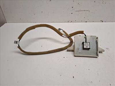 Toyota Avensis (T27) gps antenna 8686020080