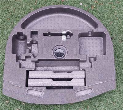 Ford Kuga Mk2 szerszámtartó betét 