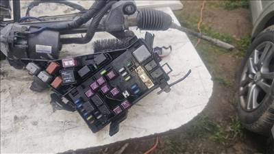 Subaru Impreza II, Subaru Legacy IV, Subaru Outback III (BL/BP) Motortéri biztosíték tábla 