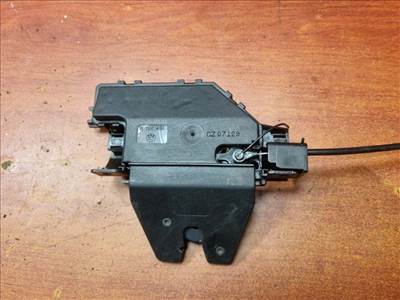 BMW 3 (E90) csomagtér ajtózár 8196401