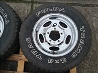 15-ös krómfelni 5x139.7-es lyukosztású 