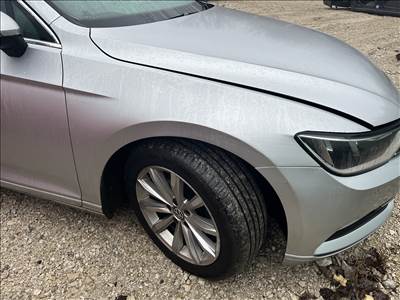 Volkswagen Passat B8 Jobb első sárvédő LA7W 