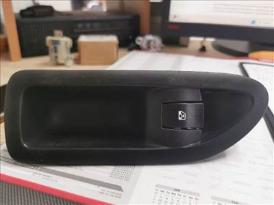 Renault Laguna II RENAULT LAGUNA II Bal hátsó Ablakemelő Kapcsoló 8200317493