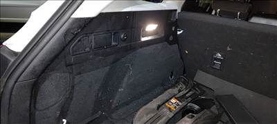 Ford Focus mk4 csomagtér kárpit 