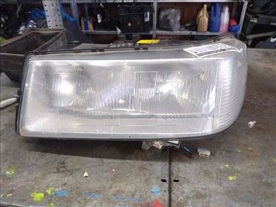 Audi V8 D11 1988-1994 bal fényszóró 441941003a