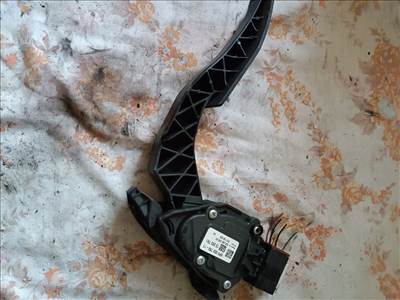 Chevrolet Orlando 2.0 gázpedál 