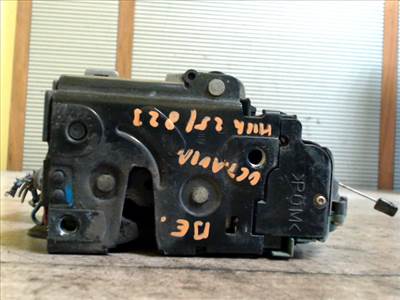 SKODA Octavia (1U) 1997.03.01-2011.08.31 Bal első ajtó zárszerkezet központi záras