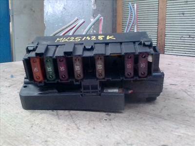 CITROEN C5 -04.09 Biztosítéktábla BCM BSI BSM SAM GEM modul Motortér