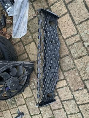 Lexus RX (AL20) Első lökhárító alsó rács 5311248230