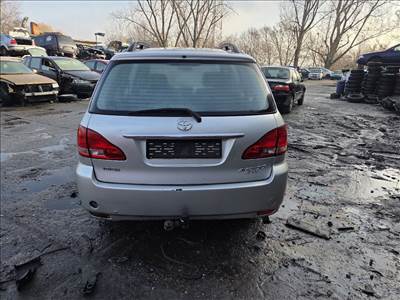 Toyota Avensis Verso Verso C 2.0 D-4D CSOMAGTÉR ajtó 