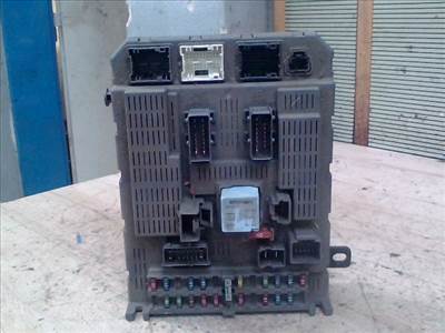 CITROEN C5 -04.09 Biztosítéktábla BCM BSI BSM SAM GEM modul Utastér