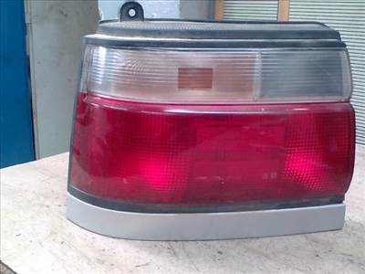 TOYOTA COROLLA AE/EE 92.05-97.04 Bal hátsó lámpa