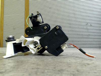 PEUGEOT 406 Csomagtérajtó központi zár motor