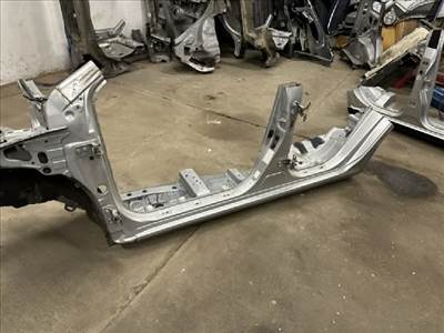 Toyota Corolla (E140/150) Bal Küszöb