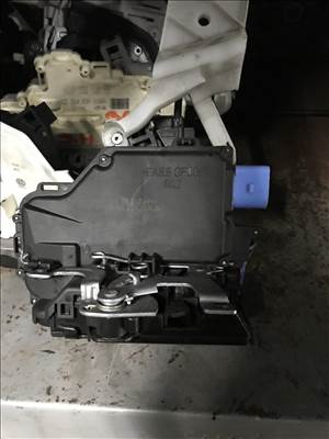 Volkswagen Golf V jobb hátsó zár 