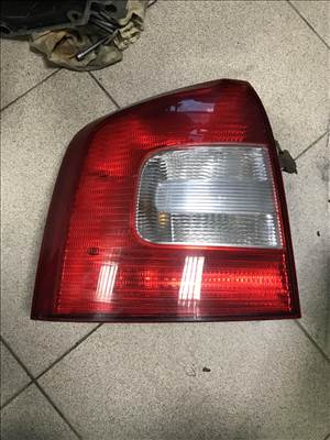 Skoda Octavia II FL KOMBI / bal hátsó lámpa