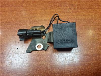 Jaguar S-Type antenna erősítő