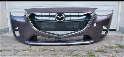 Mazda 2 DJ törött első lökhárító