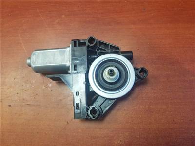 VOLVO S60 II, VOLVO V60, VOLVO XC60, VOLVO XC90 Jobb első Ablakemelő Motor