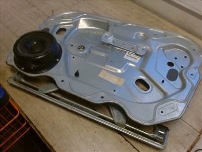FORD Focus 2007.09.01-2011.02.28 Jobb első ablakemelő szerkezet elektromos
