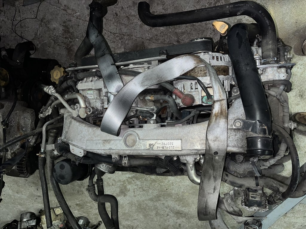 Subaru Legacy IV. 2.0D 150LE motor ee20zldylb4e 5. kép