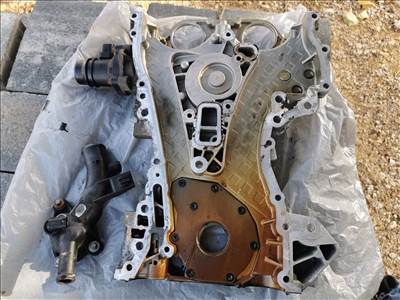 Opel Corsa E 1.4 Olajszivattyú/első vezérmű fedél