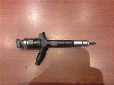 Opel Signum, Vectra C, RENAULT ESPACE, RENAULT VEL, SAAB 9-5 porlasztócsúcs (Motorkód: Z30DT) 97353080