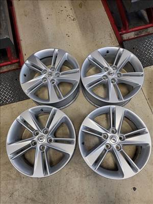  5x115 lyukosztású 7,5JJ 17" újszerű gyári Opel alufelni