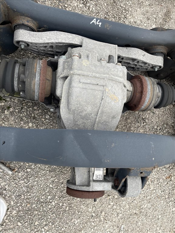 Audi A4 (B7) Hátsó differenciálmű  2. kép