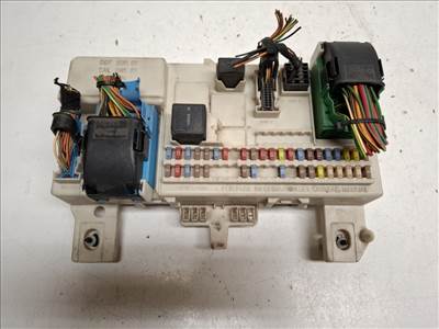 Volvo C70  biztosítéktábla utastér 30765015