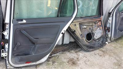 Volkswagen Golf V Ajtókárpit, központi zár, ajtó üveg