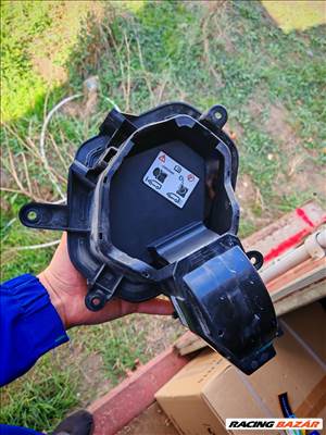 Renault Zoe tankajtó Renault emblémával 297862446r